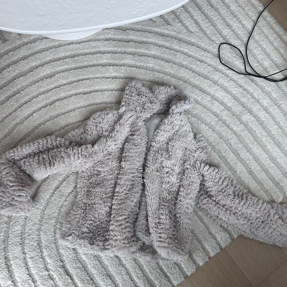 Furry cream / beige jacket - Picture 3 of 7